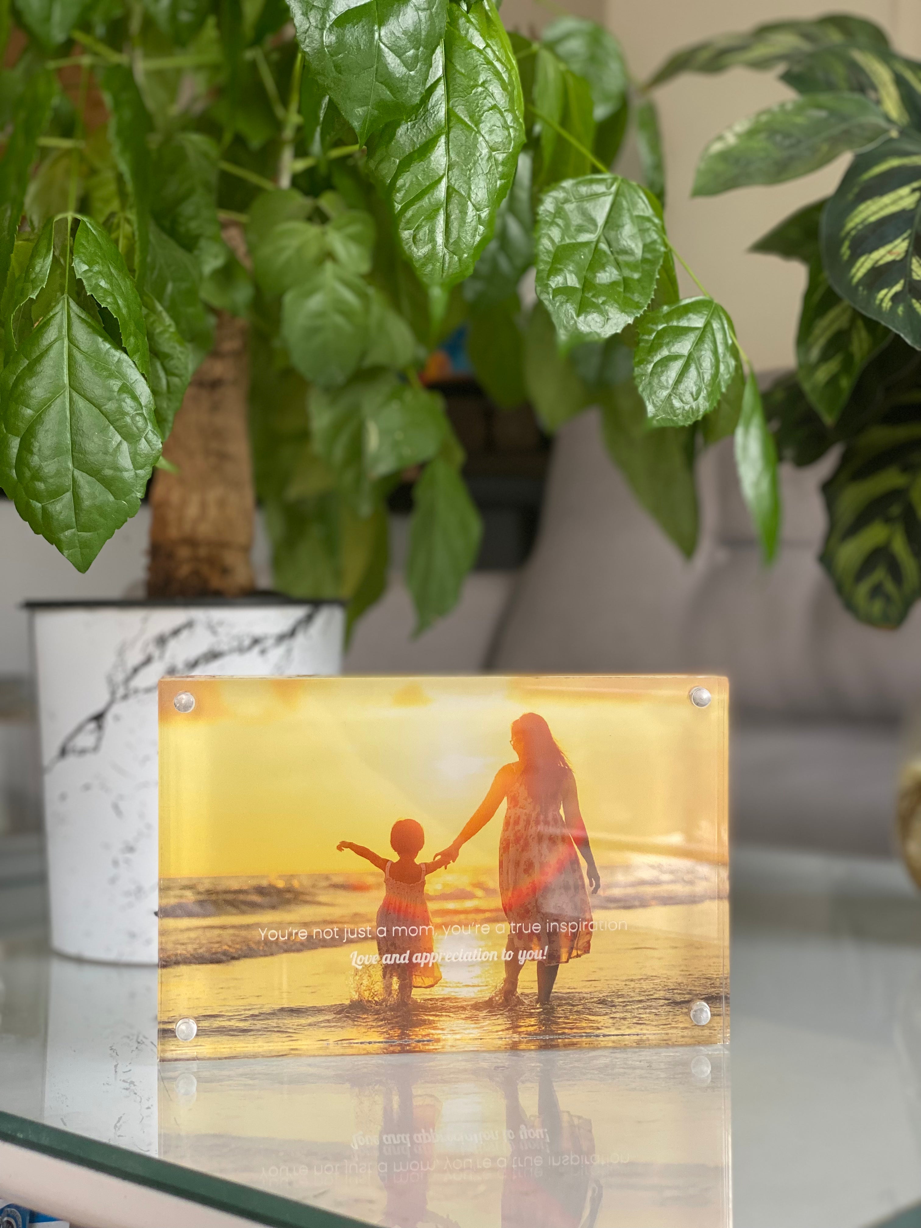 Personalize Acrylic Magnetic Picture Frame