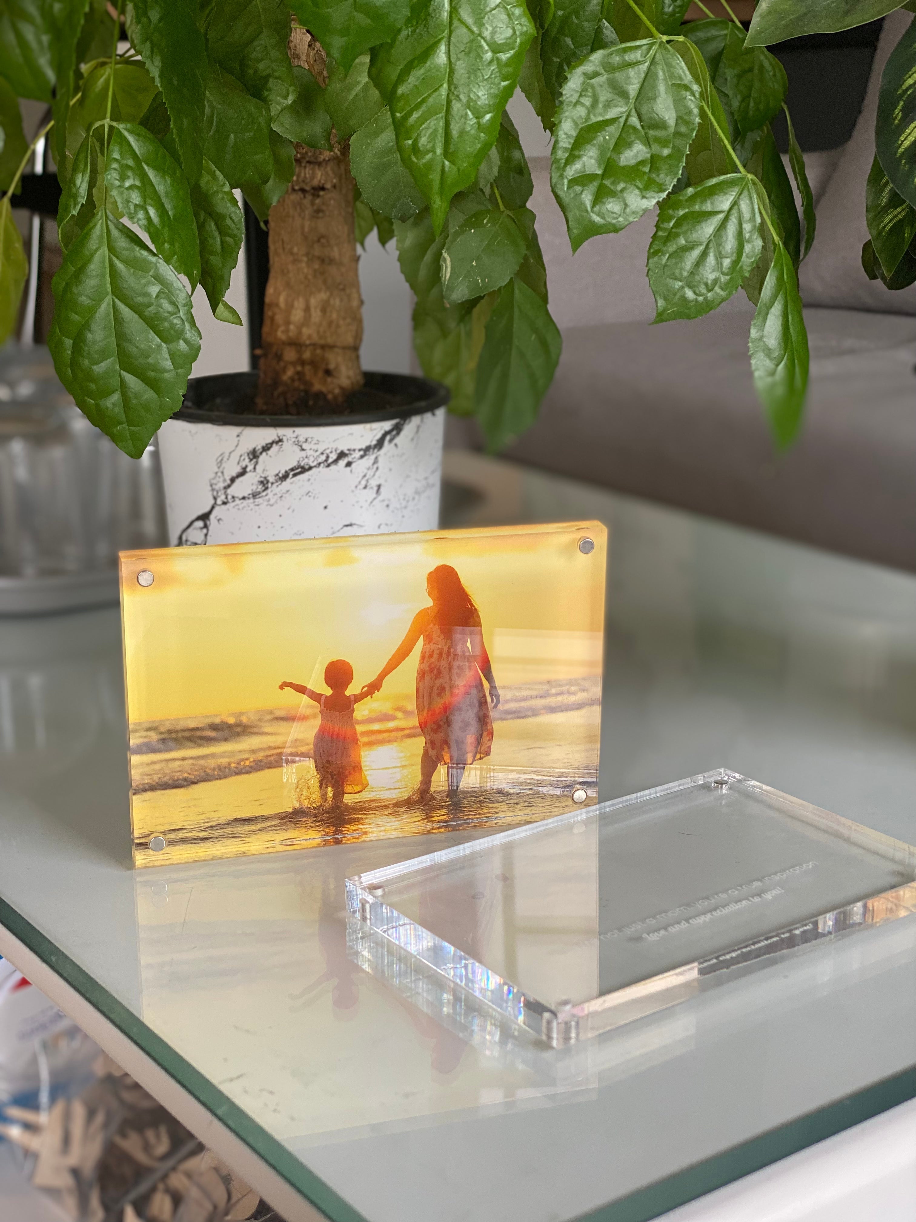 Personalize Acrylic Magnetic Picture Frame